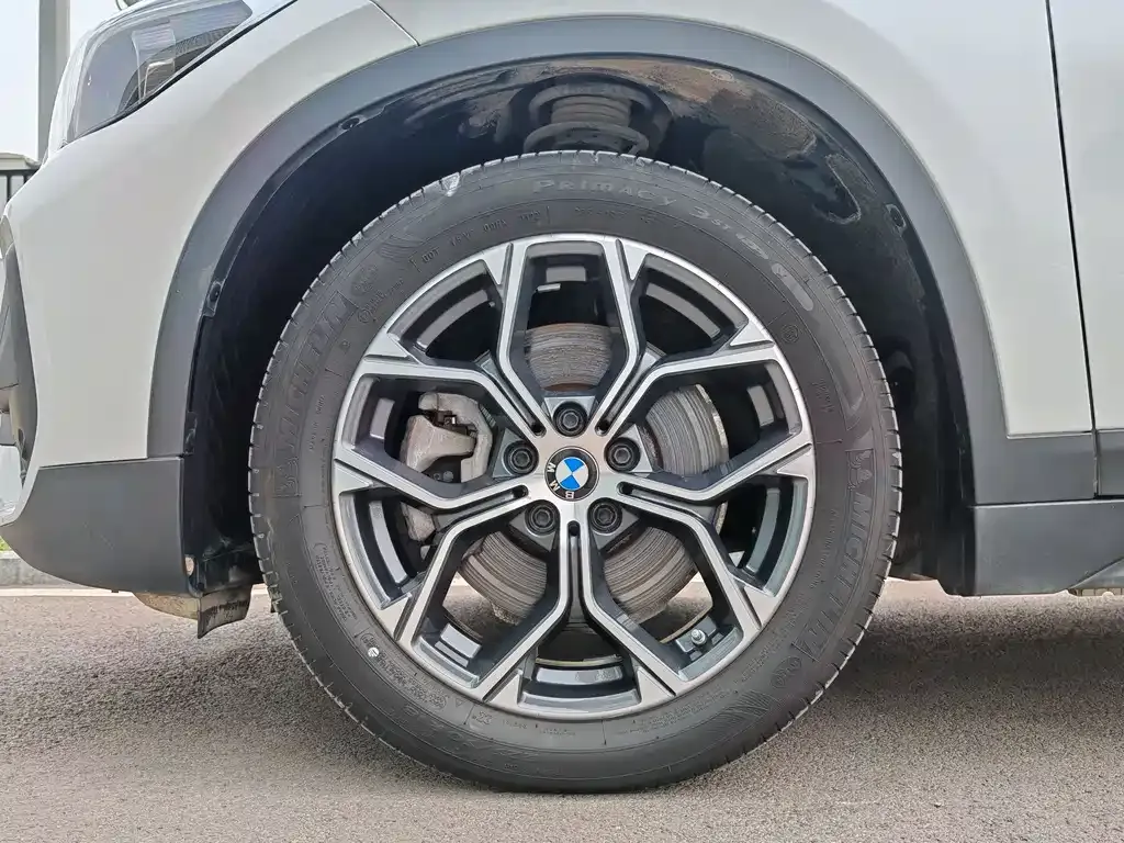 BMW X1 — фото 10