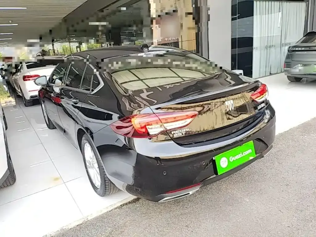 Buick Regal — фото 10