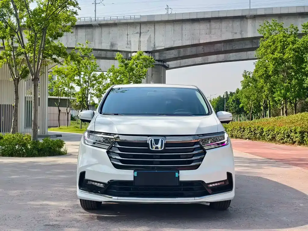 Honda Odyssey — фото 7