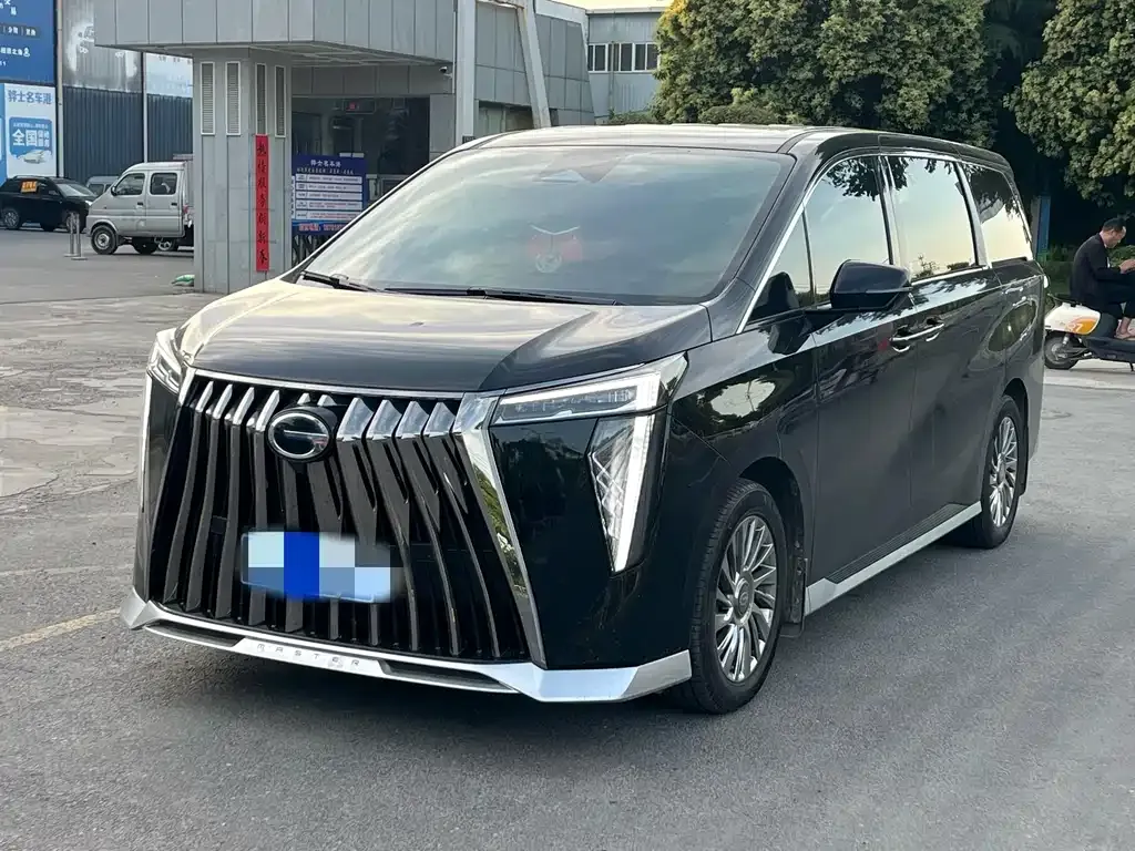 GAC Motor Trumpchi M8 — фото 1