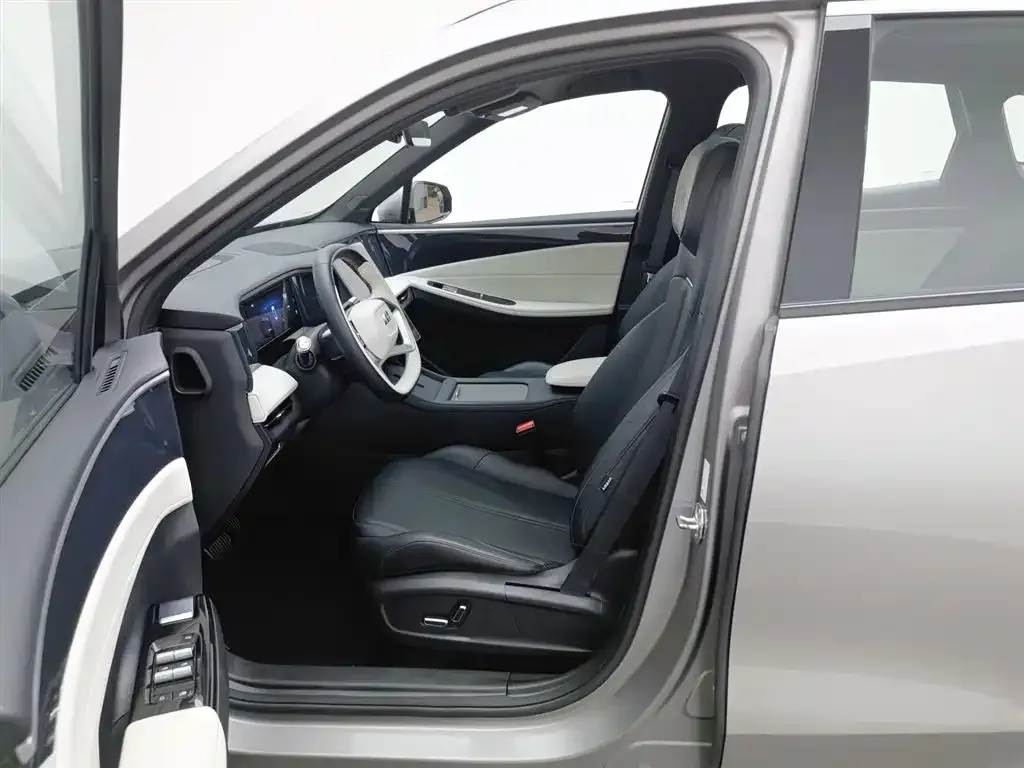 Geely Galaxy L7 — фото 6