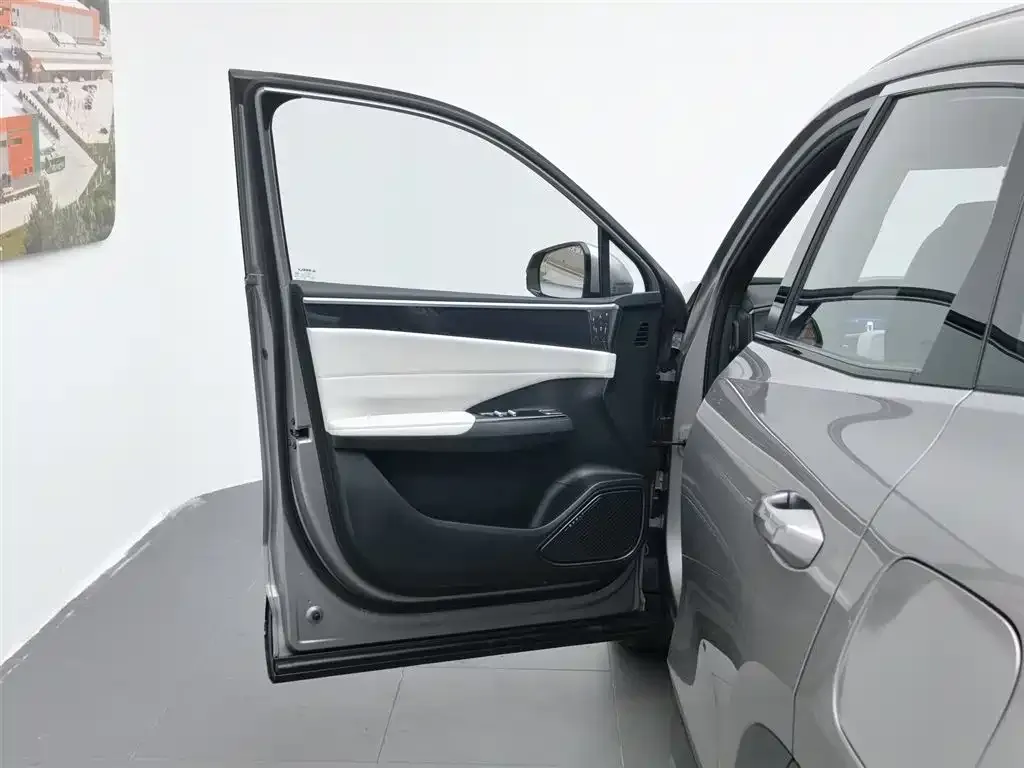 Geely Galaxy L7 — фото 5