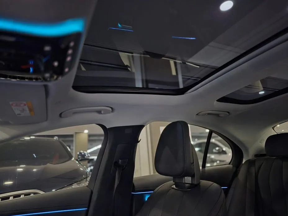 Mercedes-Benz E-Class — фото 8