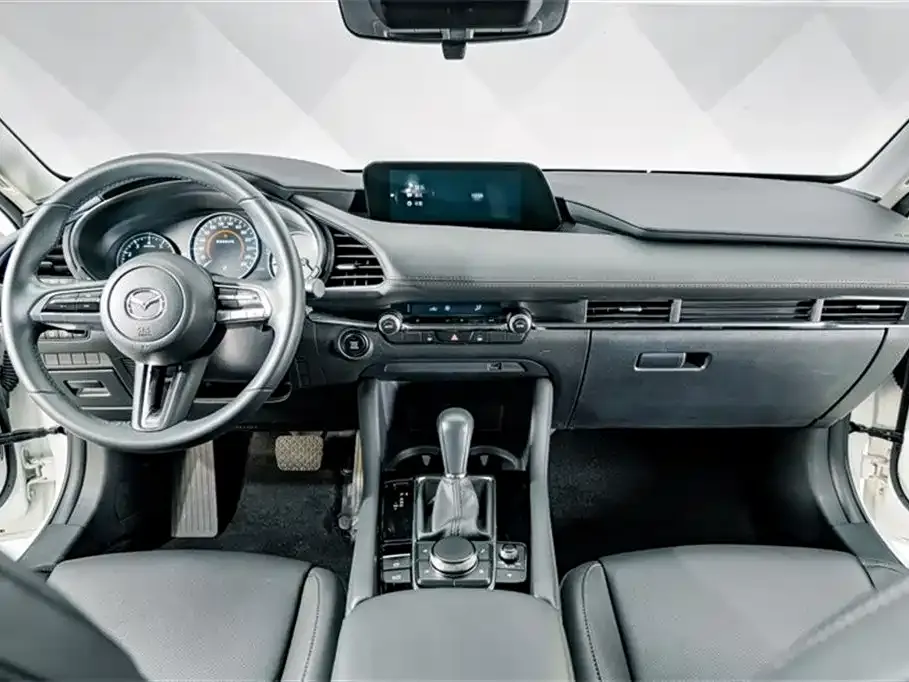 Mazda 3 Axela — фото 10