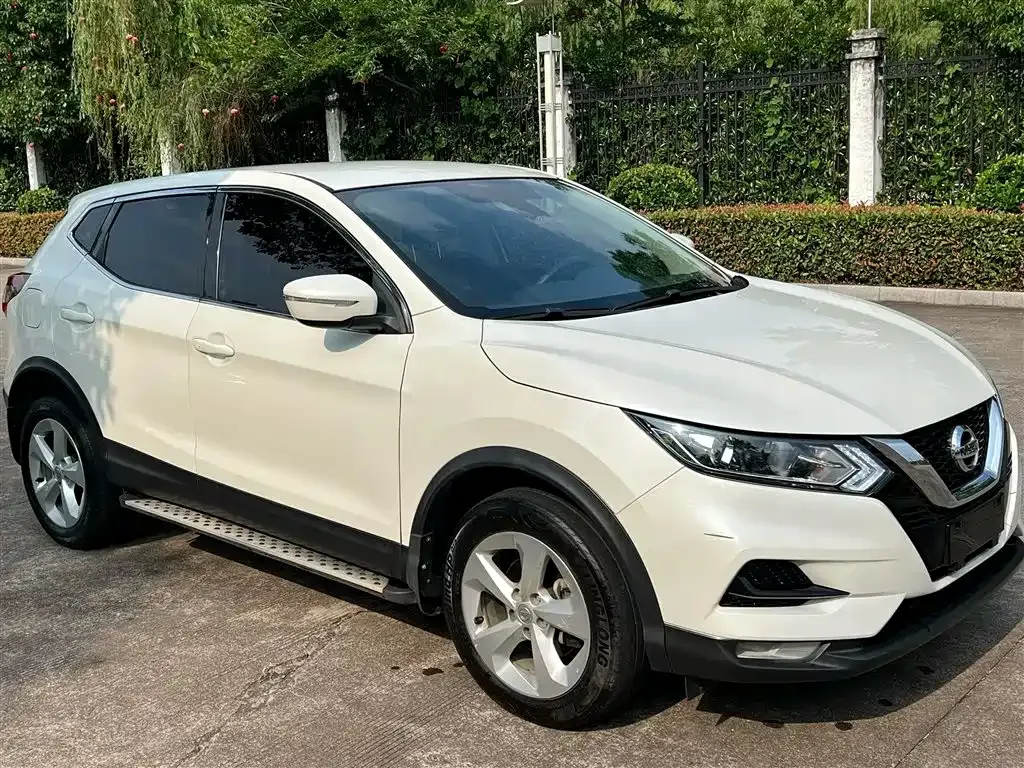 Nissan Qashqai — фото 5