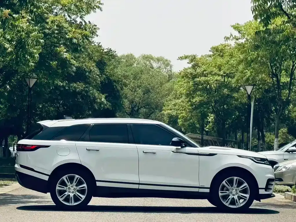 Land Rover Velar — фото 10