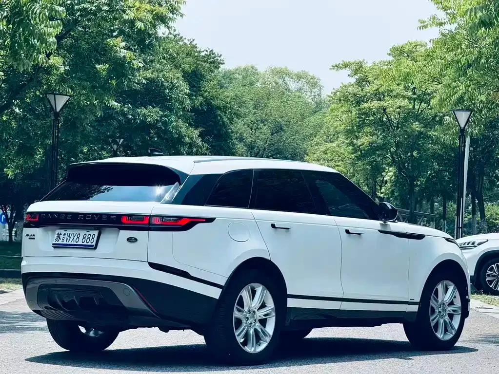 Land Rover Velar — фото 7