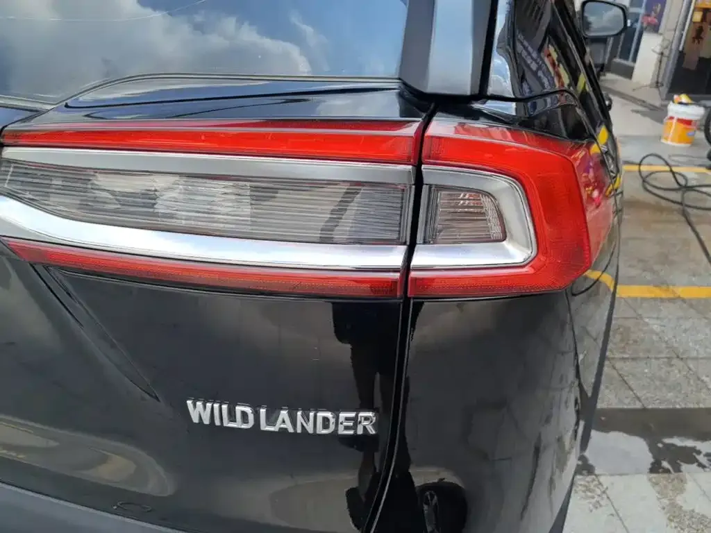 Toyota Wildlander — фото 10
