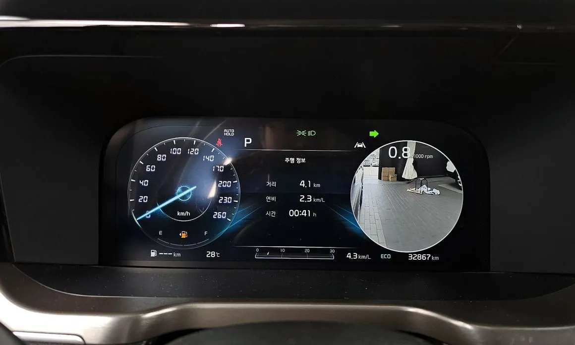 Kia Sorento — фото 9