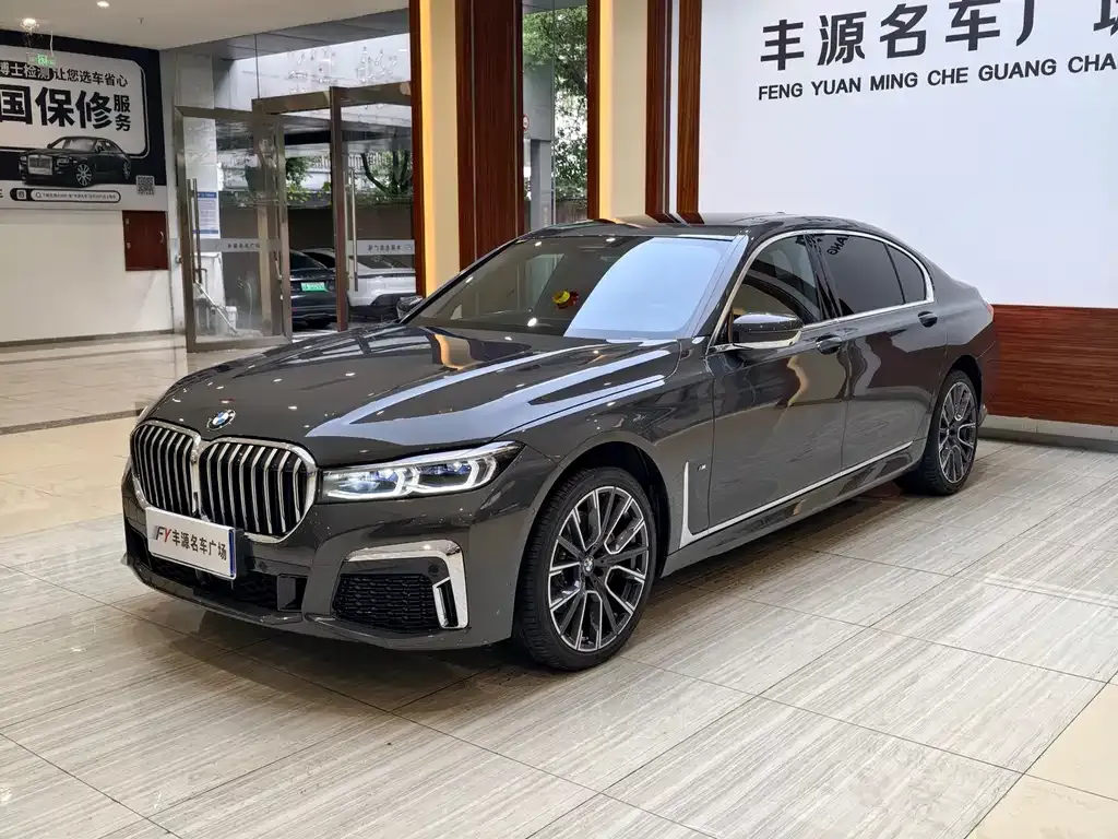 BMW 7 Series — фото 1