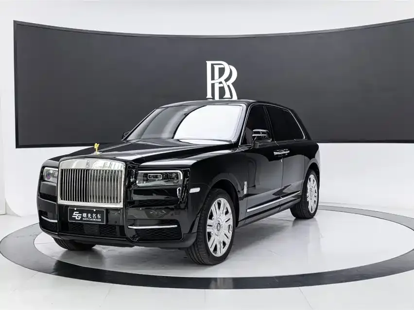Rolls-Royce Cullinan — фото 1