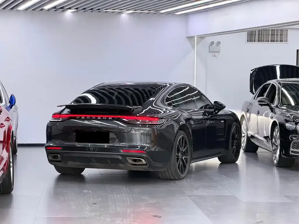 Porsche Panamera Hybrid — фото 2