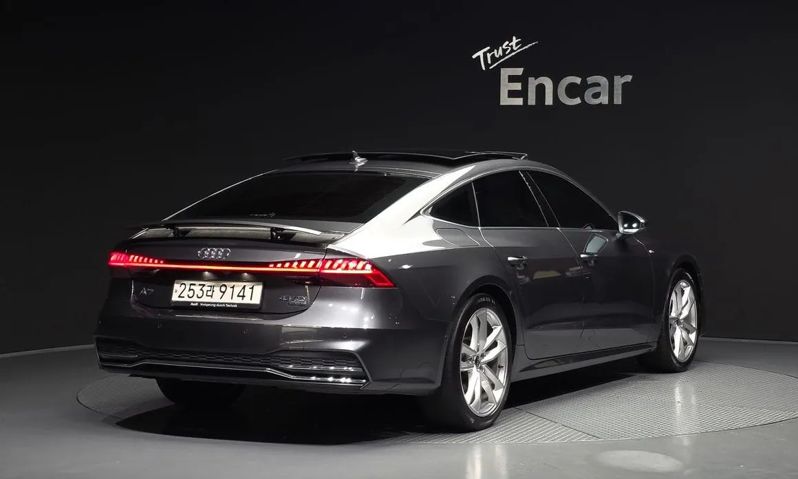 Audi A7 — фото 2