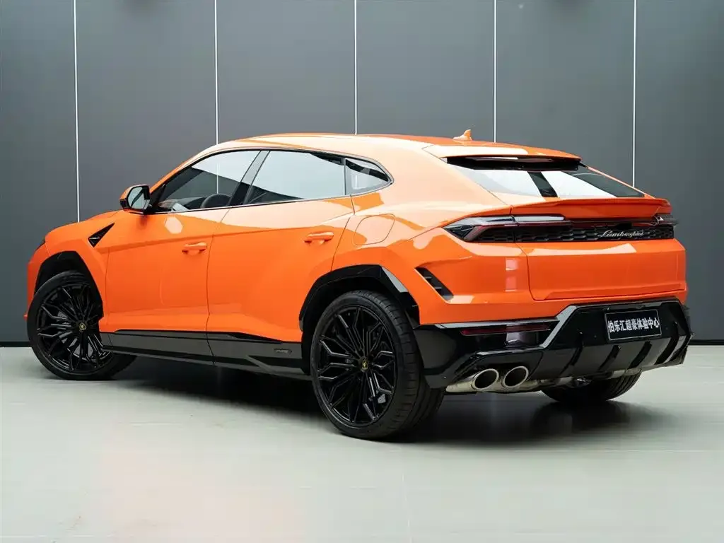 Lamborghini Urus SE — фото 6