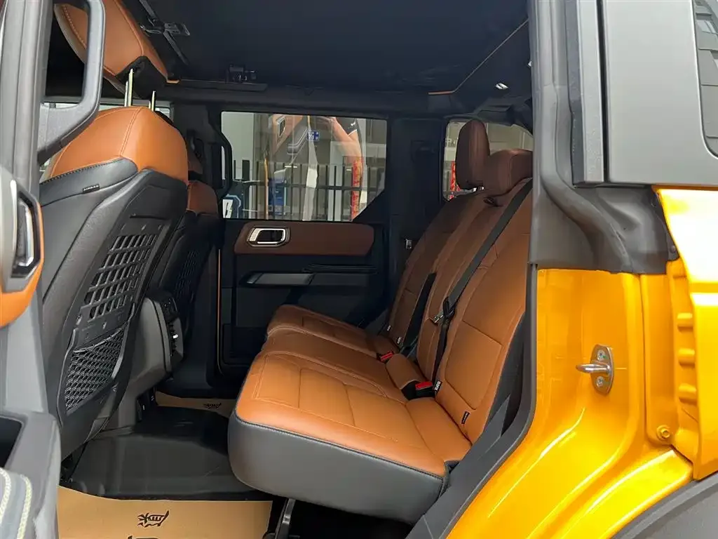 Ford Bronco — фото 3