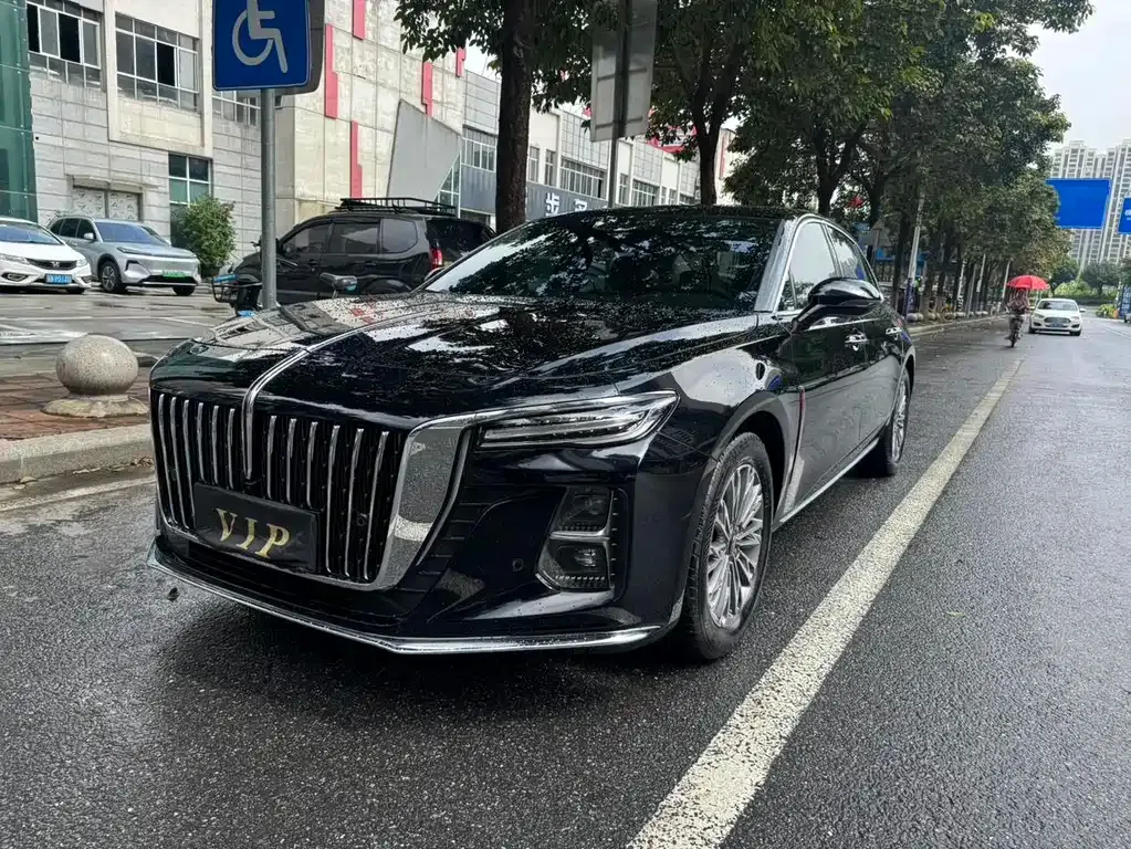 Hongqi H5 — фото 1