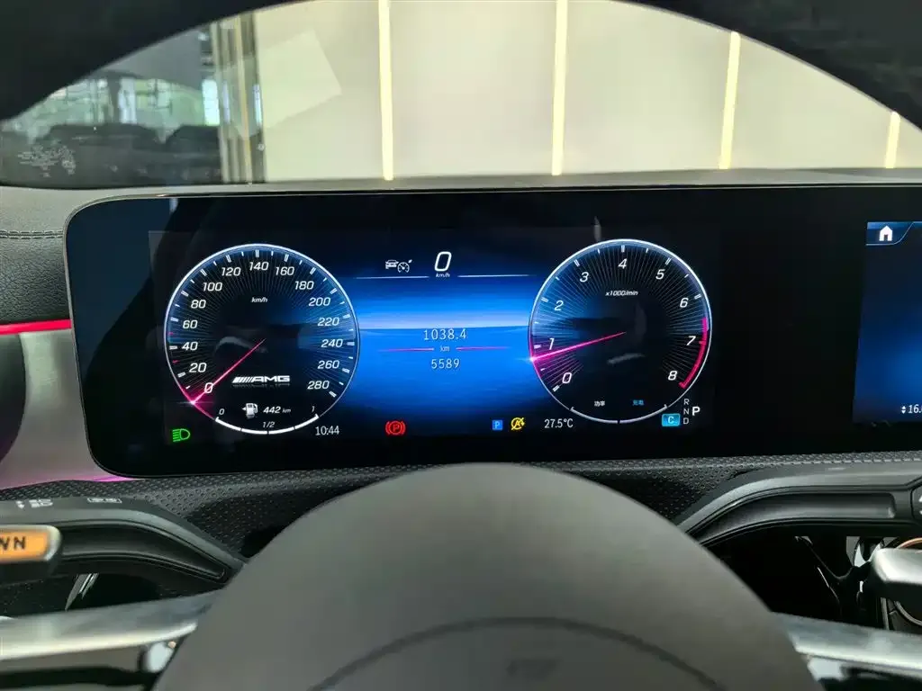 Mercedes-Benz CLA AMG — фото 7