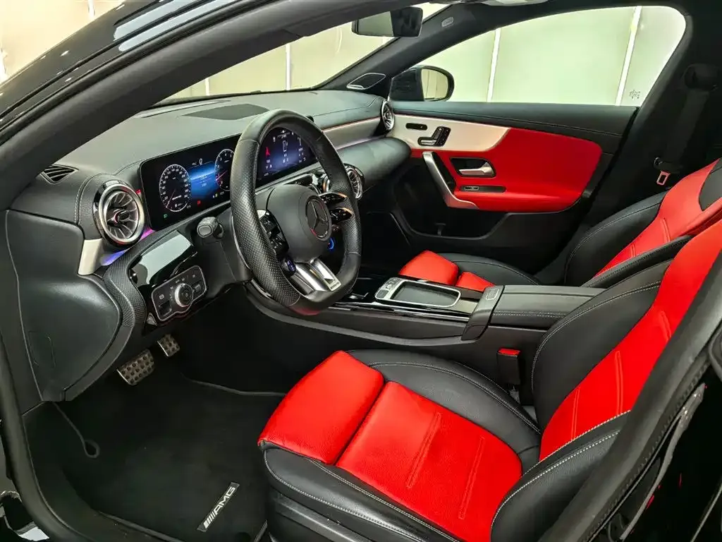 Mercedes-Benz CLA AMG — фото 3