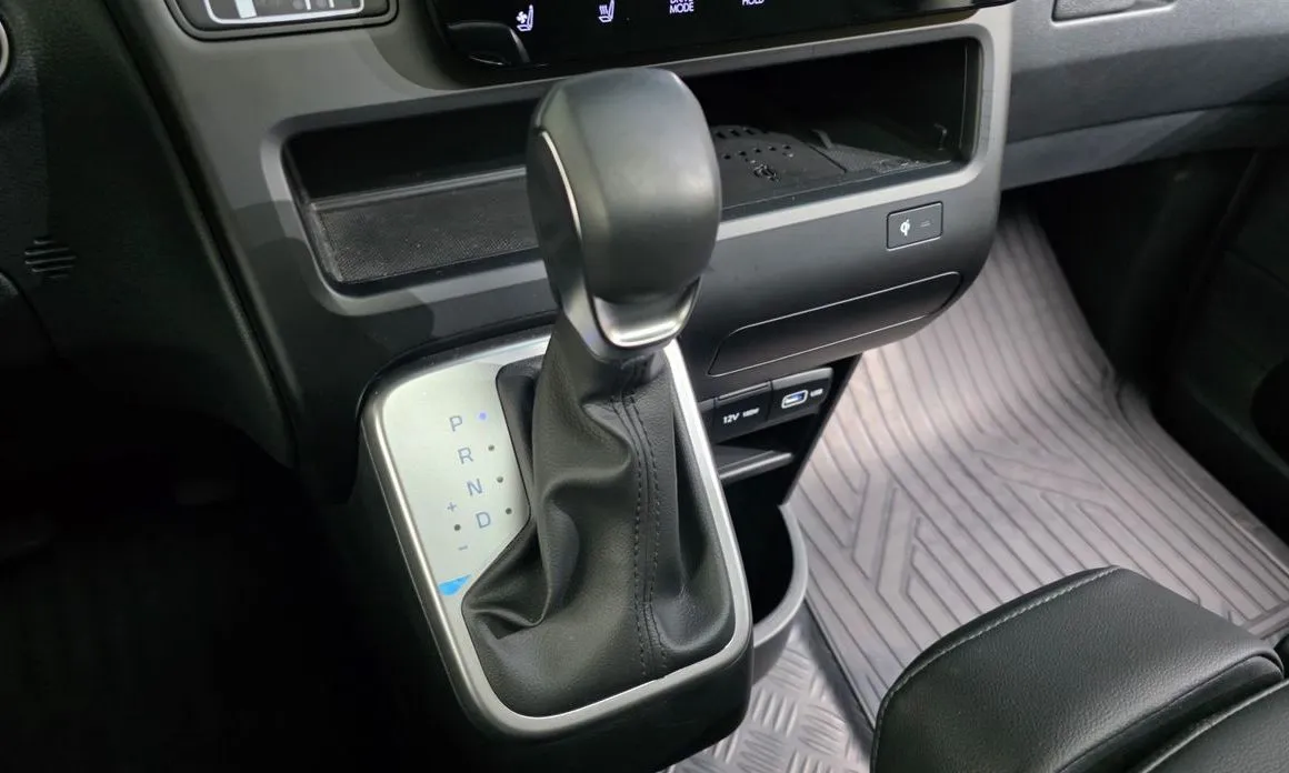 Hyundai Staria — фото 3
