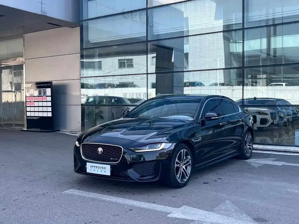 Jaguar XEL — фото 1
