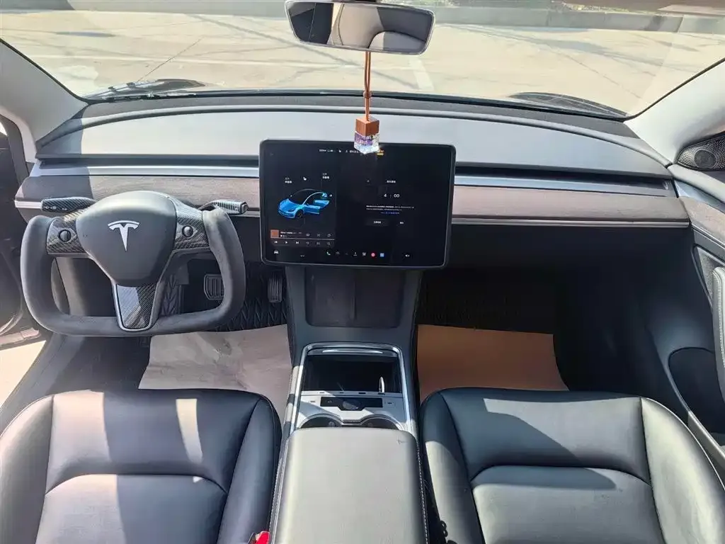 Tesla Model 3 — фото 5