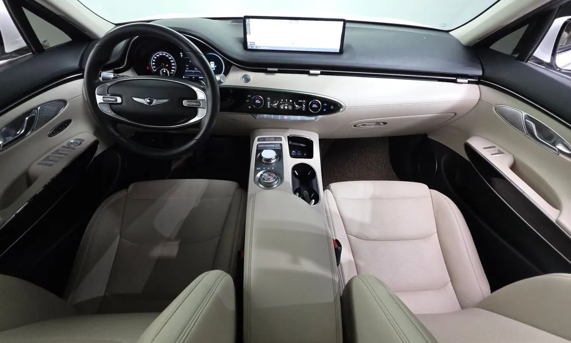 Genesis GV70 — фото 10