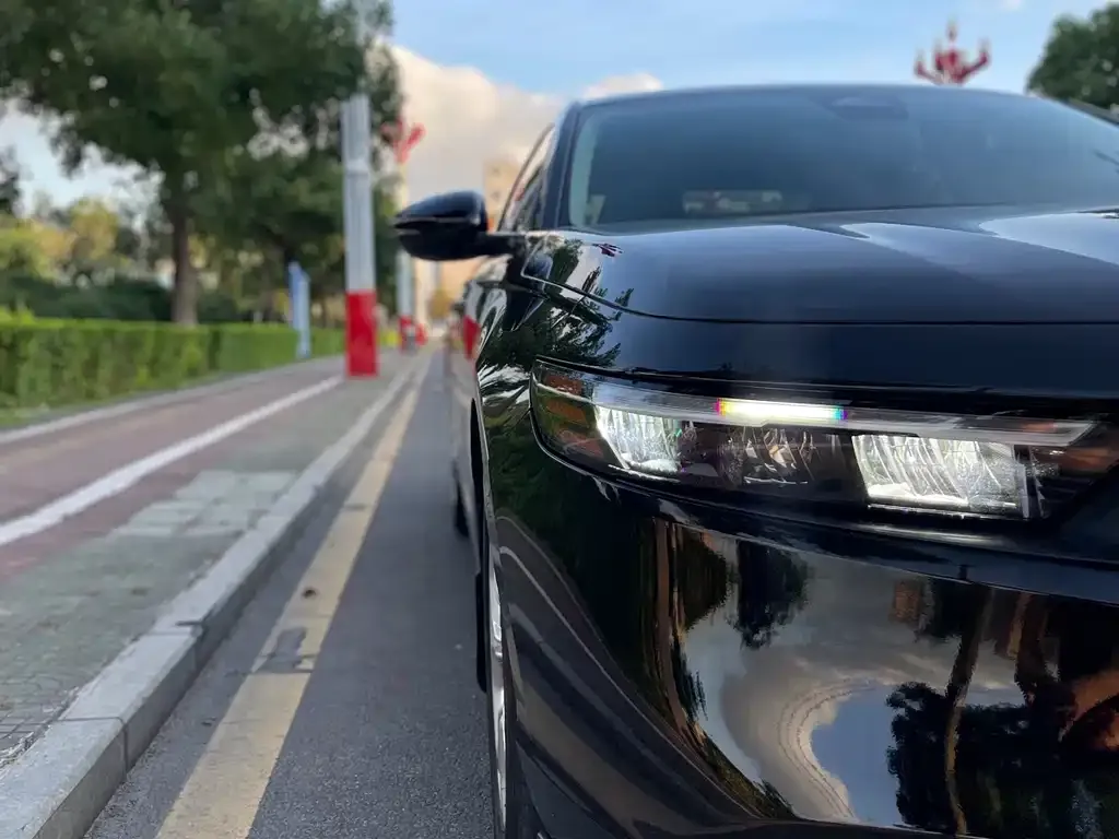 Honda Accord — фото 4