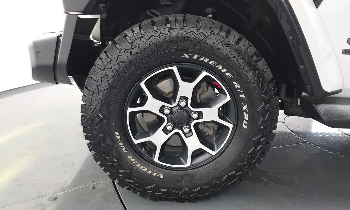 Jeep Wrangler — фото 7