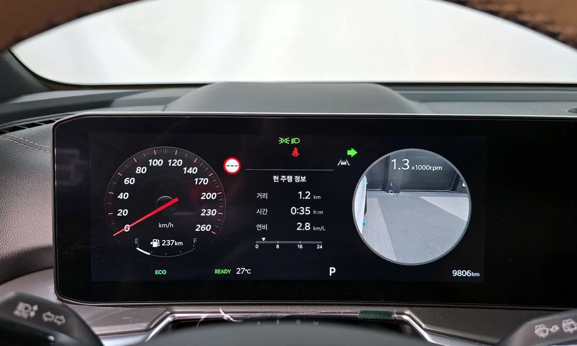 Kia Sorento — фото 7