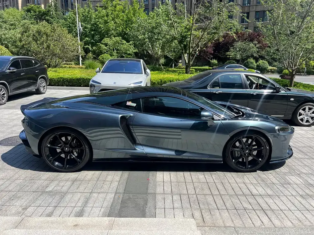 McLaren GT — фото 9