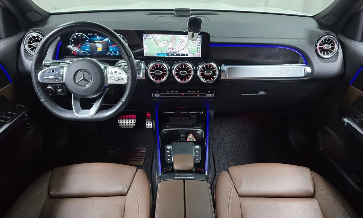 Mercedes-Benz GLB-Class — фото 10