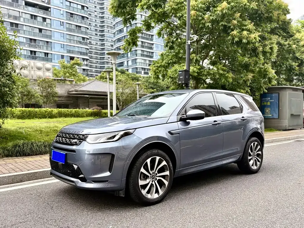 Land Rover Discovery Sport — фото 1