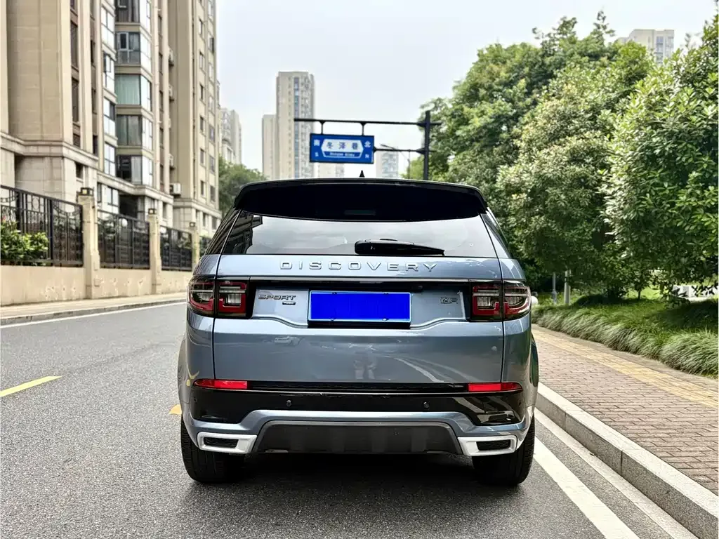 Land Rover Discovery Sport — фото 10