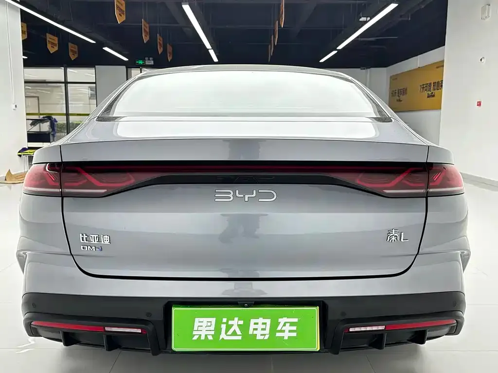 BYD Qin L — фото 9