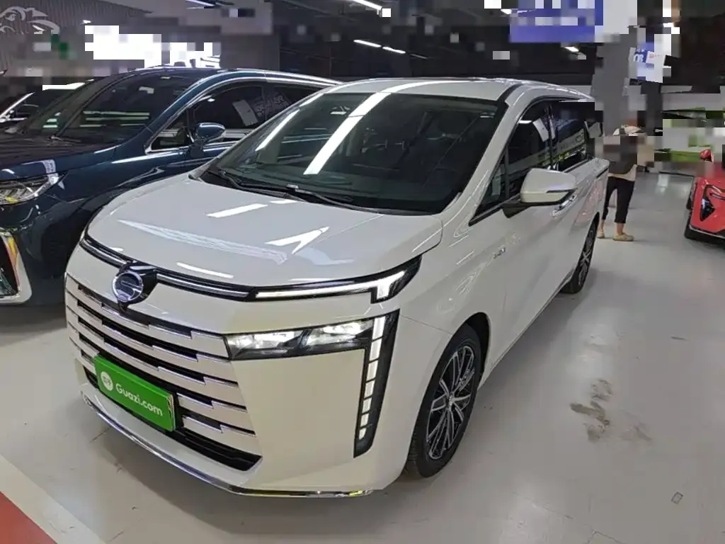 GAC Motor 传祺E8 PHEV — фото 1