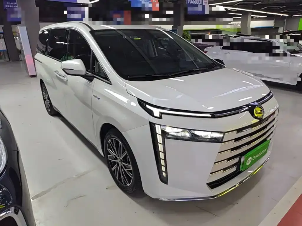 GAC Motor 传祺E8 PHEV — фото 10