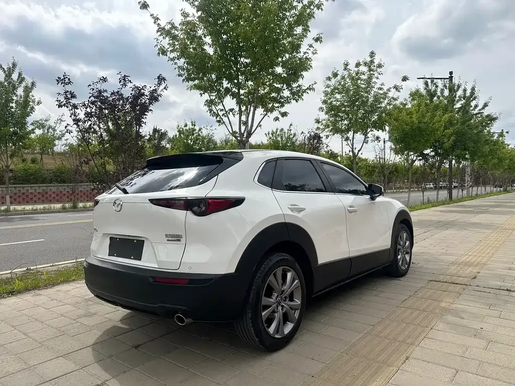 Mazda CX-30 — фото 4