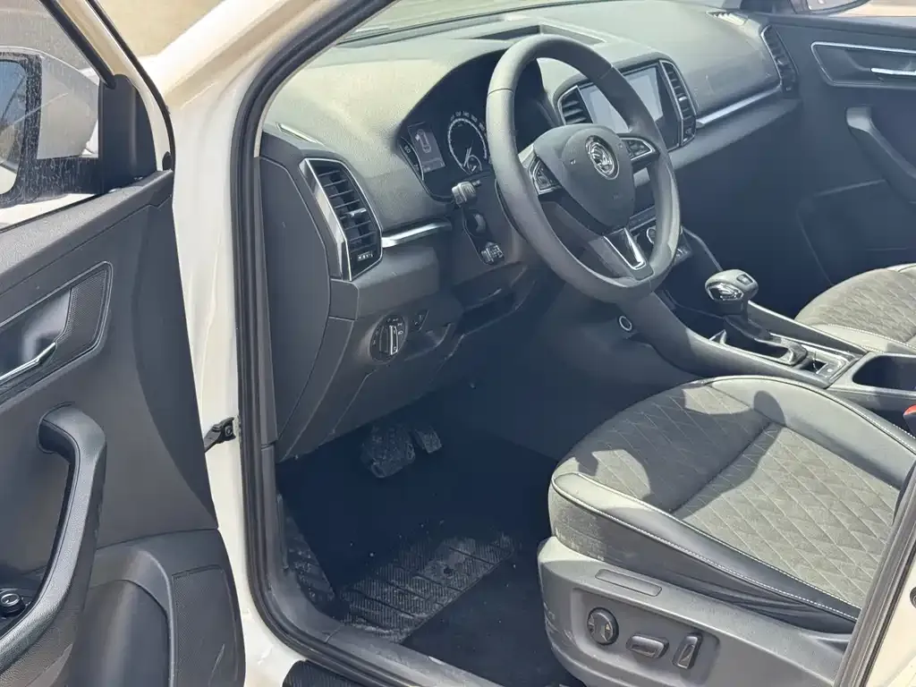 Skoda Karoq — фото 5