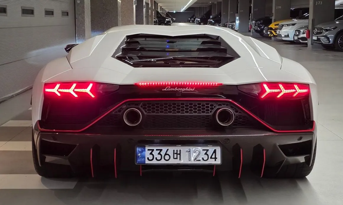 Lamborghini Aventador — фото 4