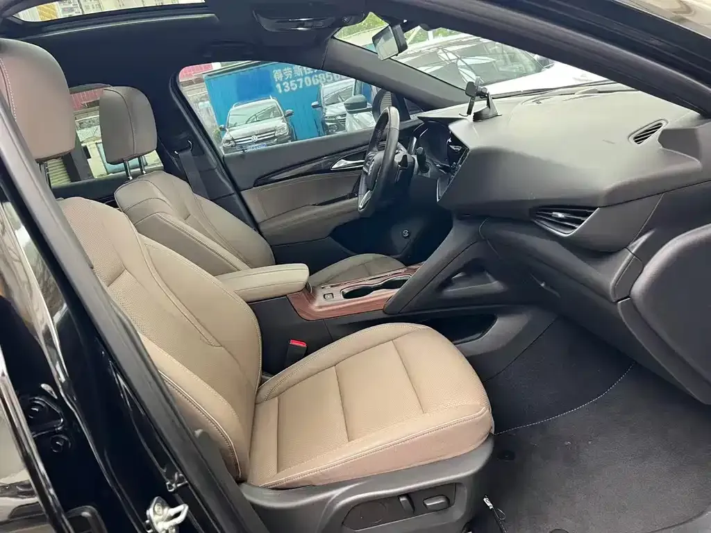 Buick Envision Plus — фото 5
