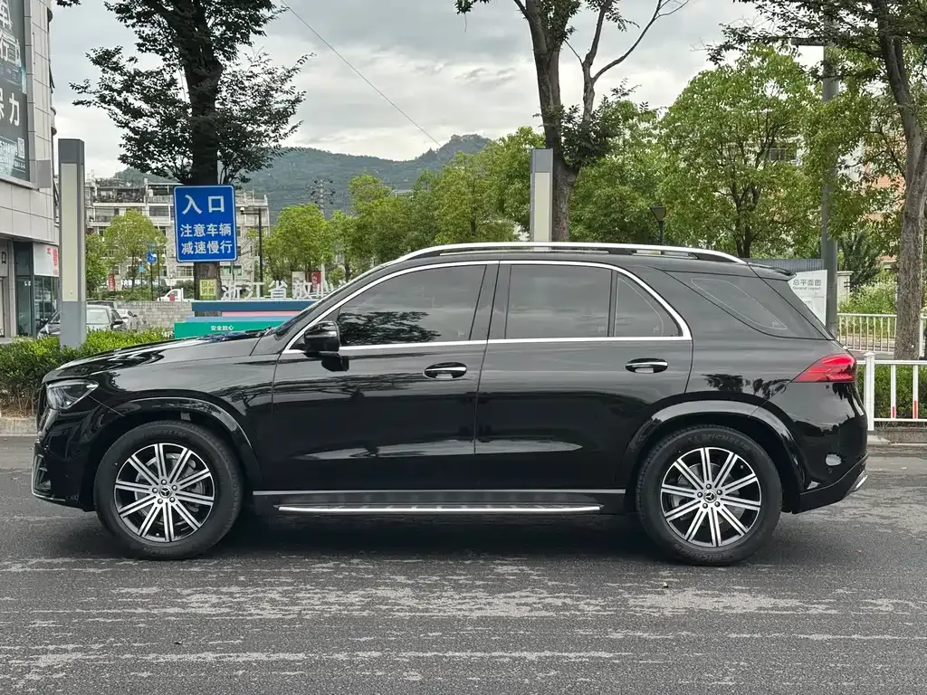 Mercedes-Benz GLE (Import) — фото 10