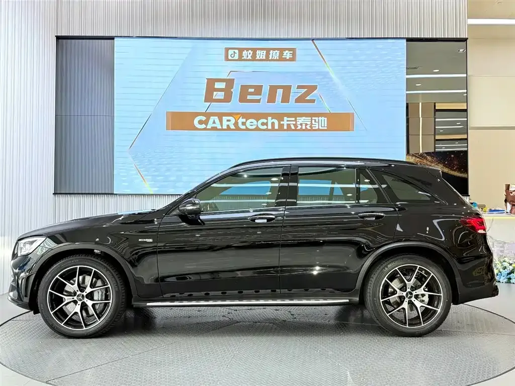 Mercedes-Benz GLC AMG — фото 8