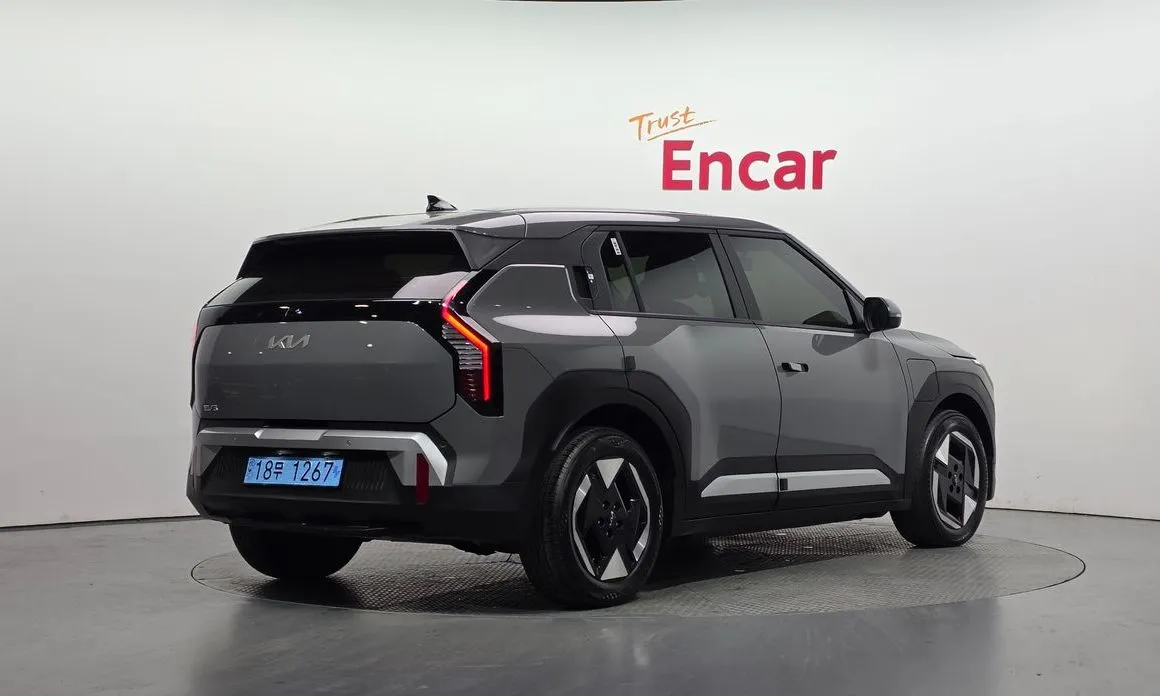 Kia EV3 — фото 7