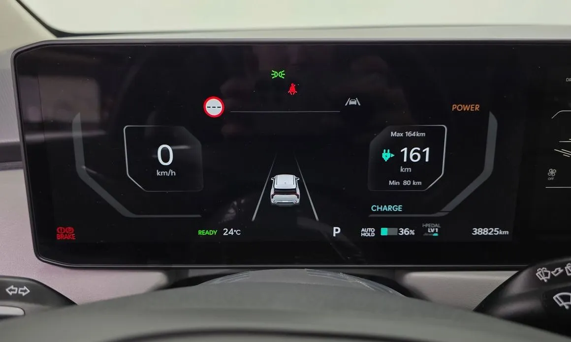 Kia EV3 — фото 9