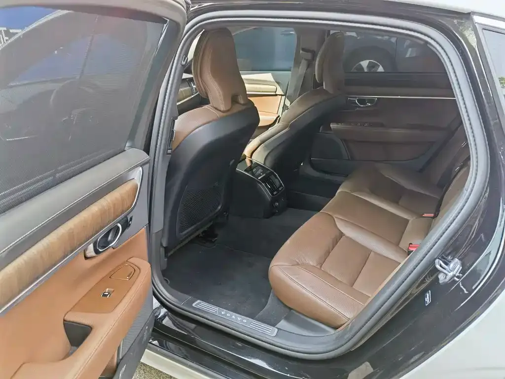 Volvo S90 — фото 2