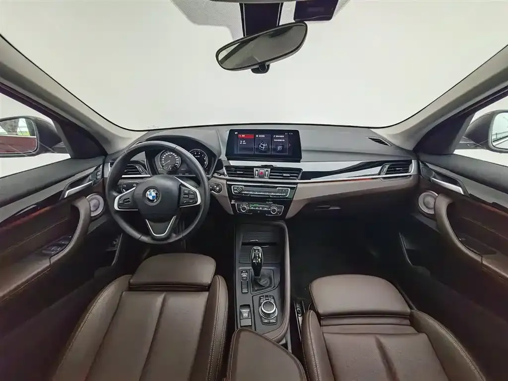 BMW X1 — фото 10