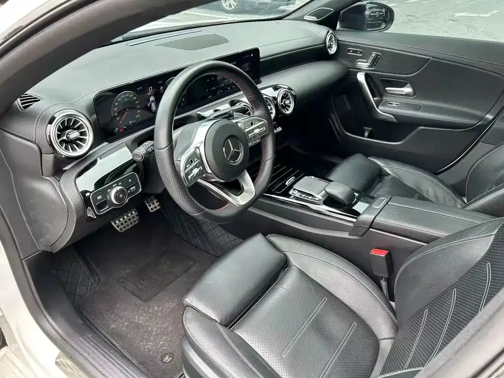 Mercedes-Benz CLA (Import) — фото 4