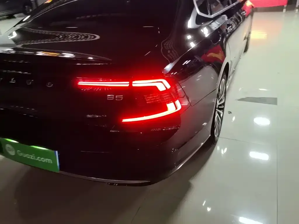 Volvo S90 — фото 3