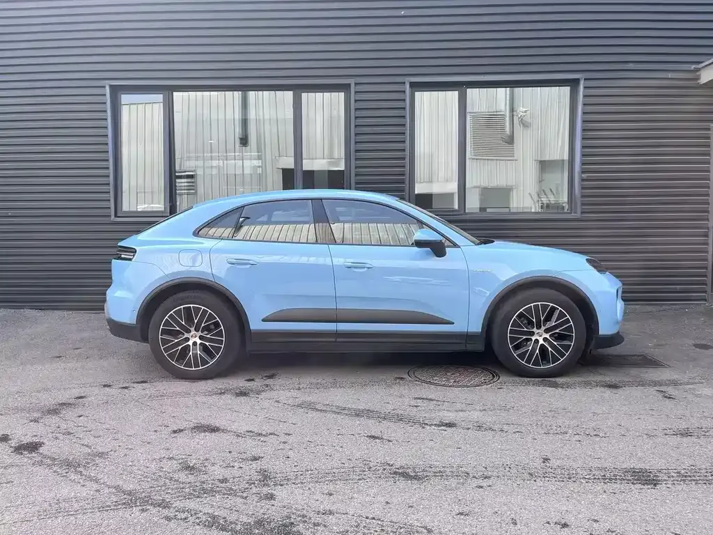 Porsche Macan EV — фото 9