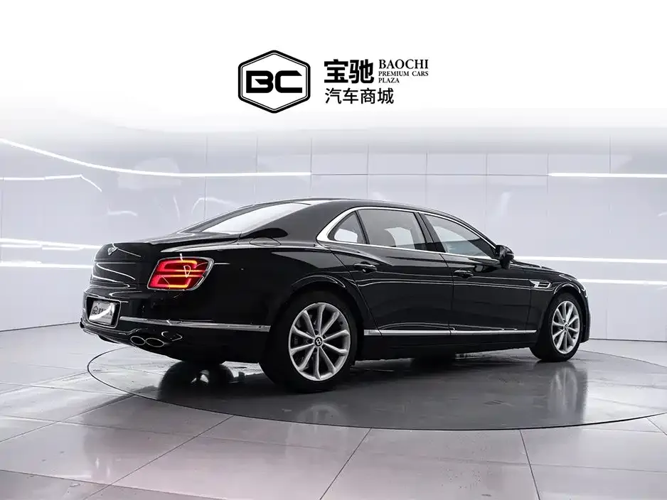 Bentley Flying Spur — фото 2